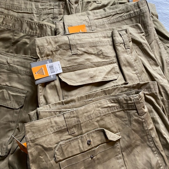 ROADBLOCK cargo shorts - Picture 4 of 4